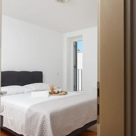 Apartment Floor N Zadar